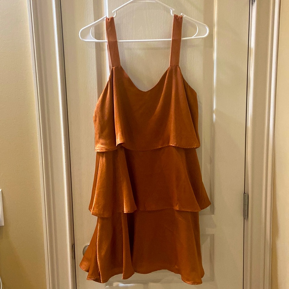 Gorgeous burnt orange/brown tiered silk material dress w/ velvet straps! NWT